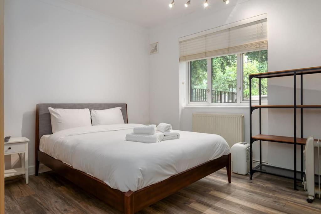 Stylish And Well Equipped Flat In Stockwell Apartment London Bagian luar foto