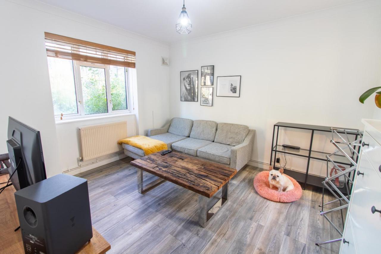 Stylish And Well Equipped Flat In Stockwell Apartment London Bagian luar foto