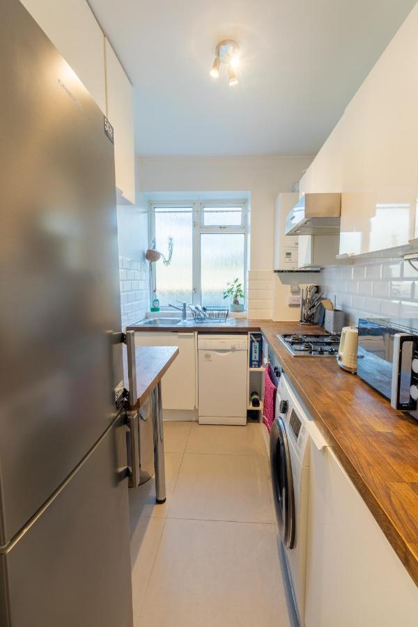 Stylish And Well Equipped Flat In Stockwell Apartment London Bagian luar foto